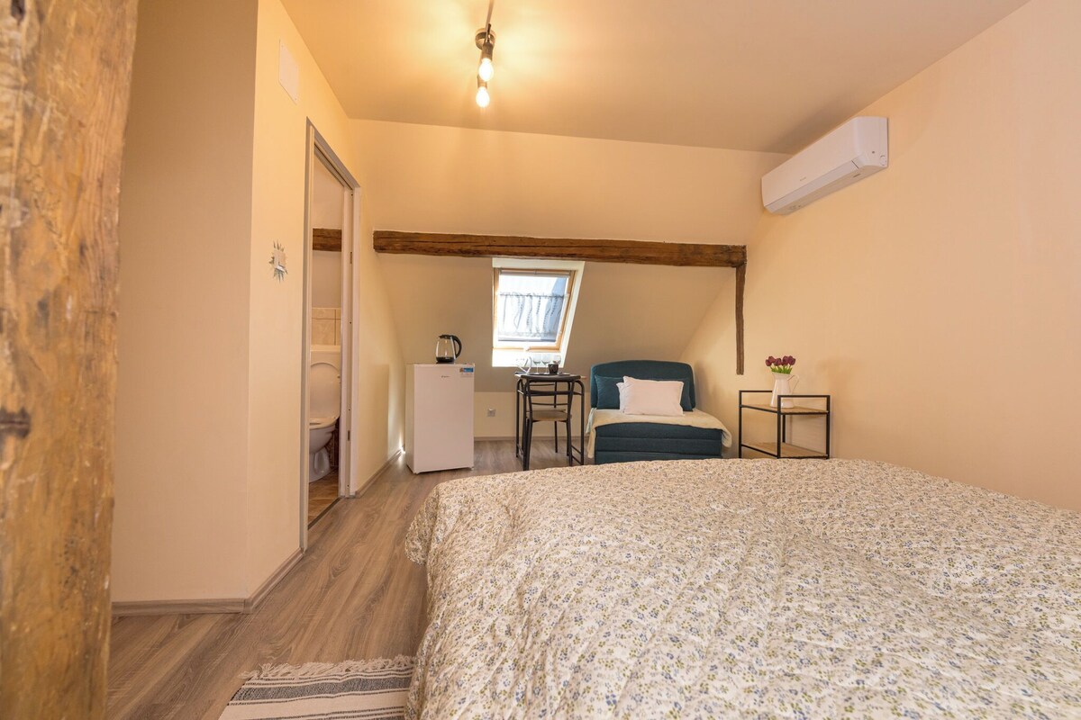Triple Room, Garden View | WiFi (free)