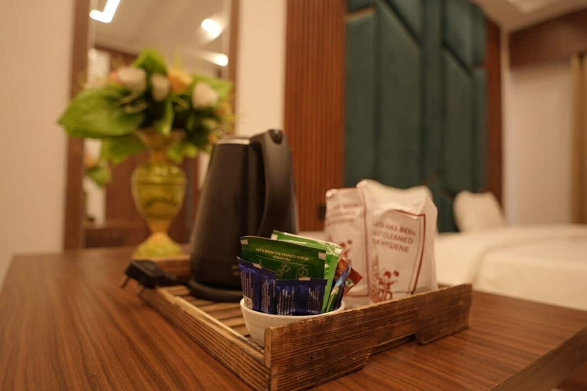 Superior Double Room, Balcony | Desk, laptop workspace, WiFi (free)