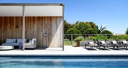 Luxury Villa with Pool and Breathtaking Outdoor Living Areas in Greenhill, Victoria