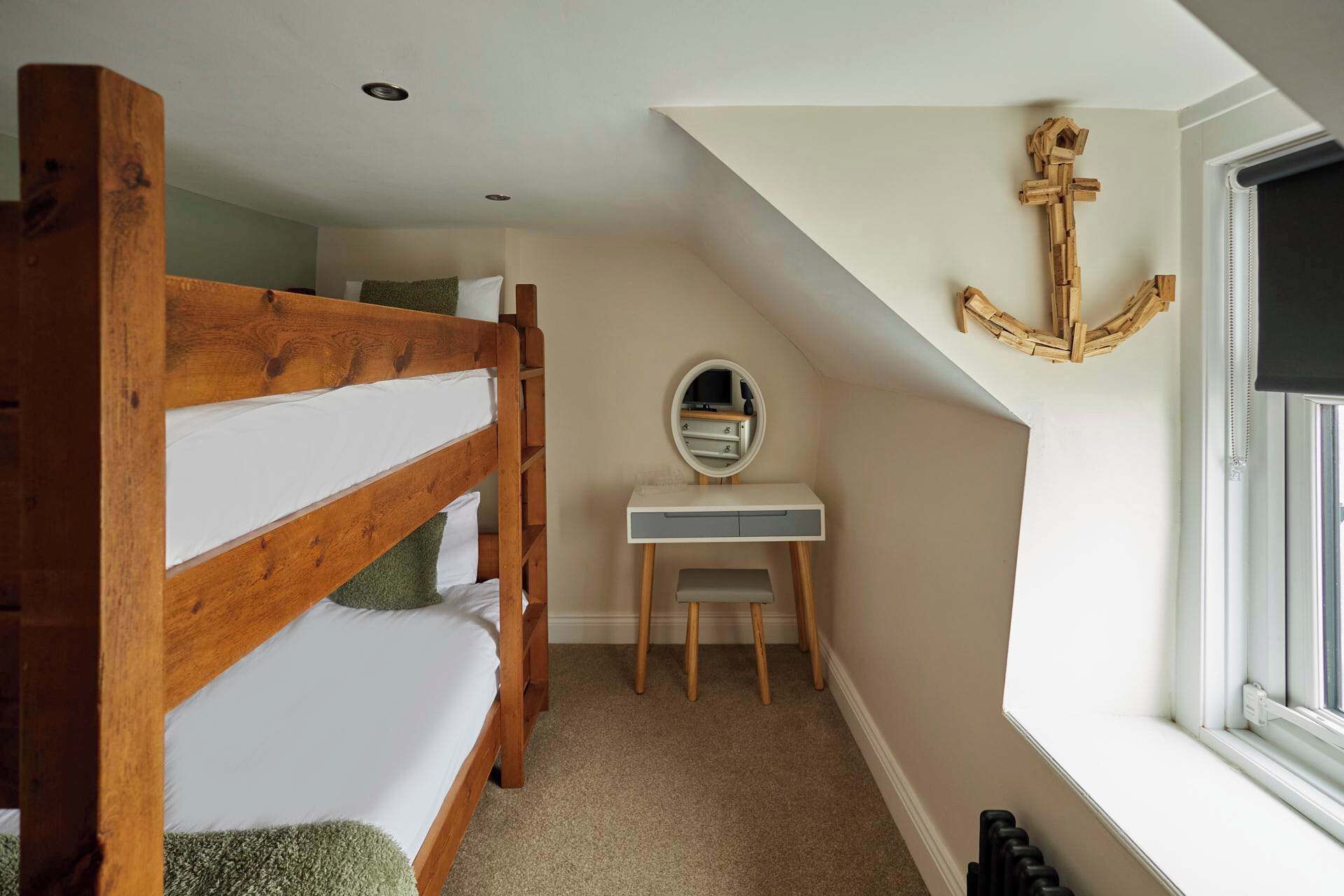 Captain's Quarters, Seaton Carew - Host & Stay 