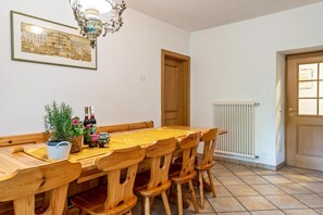 Dining - Castle 'Historic Chateau Soldà Dolomites' with Mountain View, Private Garden and Wi-Fi (Vigo di Fassa)
