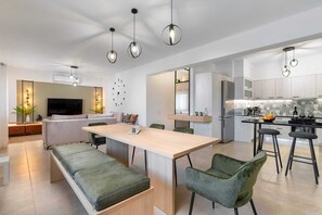 Smart TV, offices - Ria Oasis Residence, Luxury 3-Bedroom Apartment with Private Pool (Agios Nikolaos)