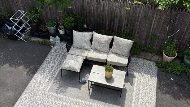 Terrace/patio - Peaceful and cozy apartment in great location. (Somerville)