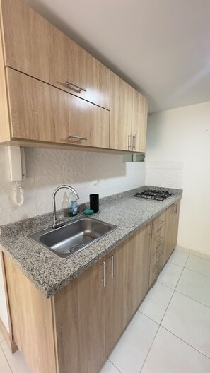 Microwave, dishwasher, coffee/tea maker, cookware/dishes/utensils - Vrbo Property (Quindío)
