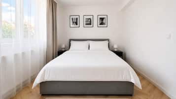 1 slaapkamer, een strijkplank/strijkijzer, gratis wifi, beddengoed