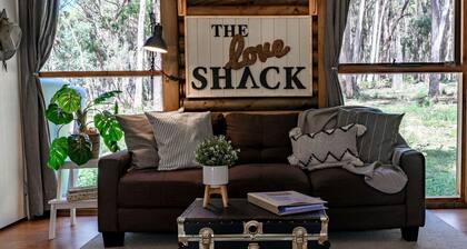 Secluded Wooden Cabin with Barbecue in Daylesford, Victoria