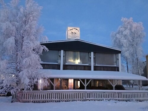Hotel Sallavalkea & Resort