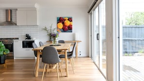 Unclassified image, 3 of 26, button - Incredible, Cozy Cottage in Trentham, Victoria (Bullarto South)