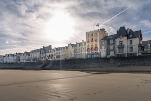 Exterior - Villa Napoléon -  Au coeur d'Autun (Saint-Malo)