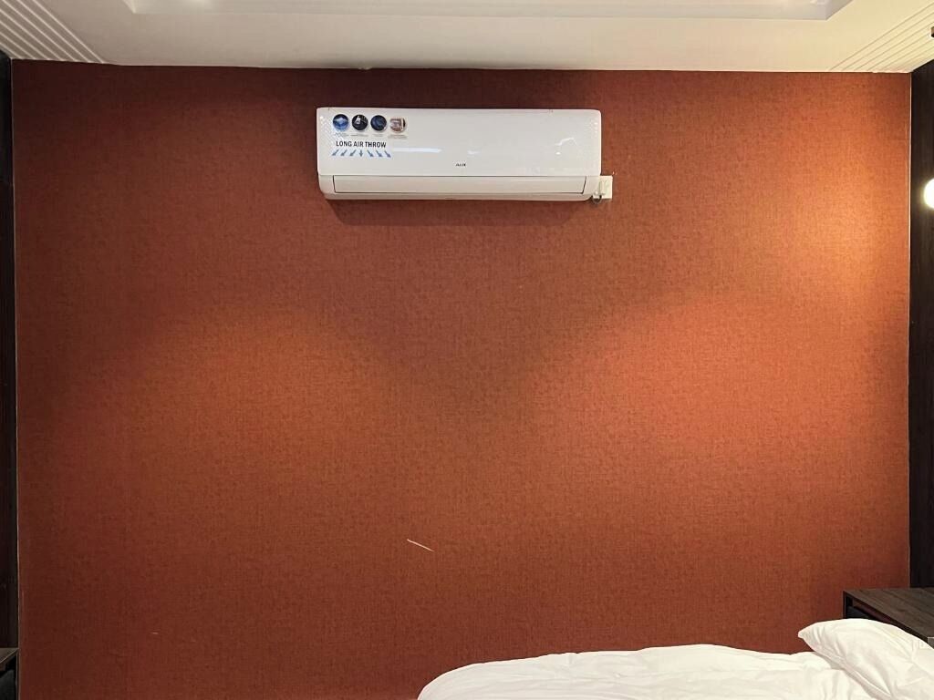 Deluxe Room, City View