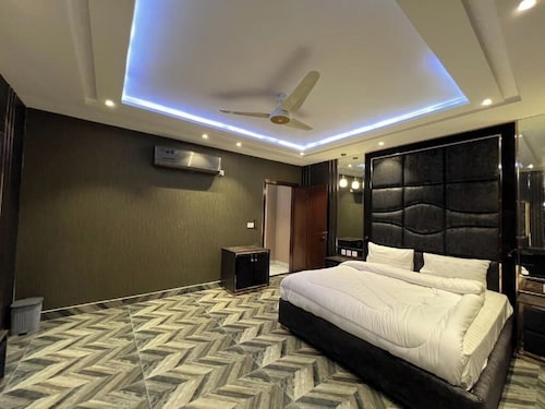 Horizon Hotel