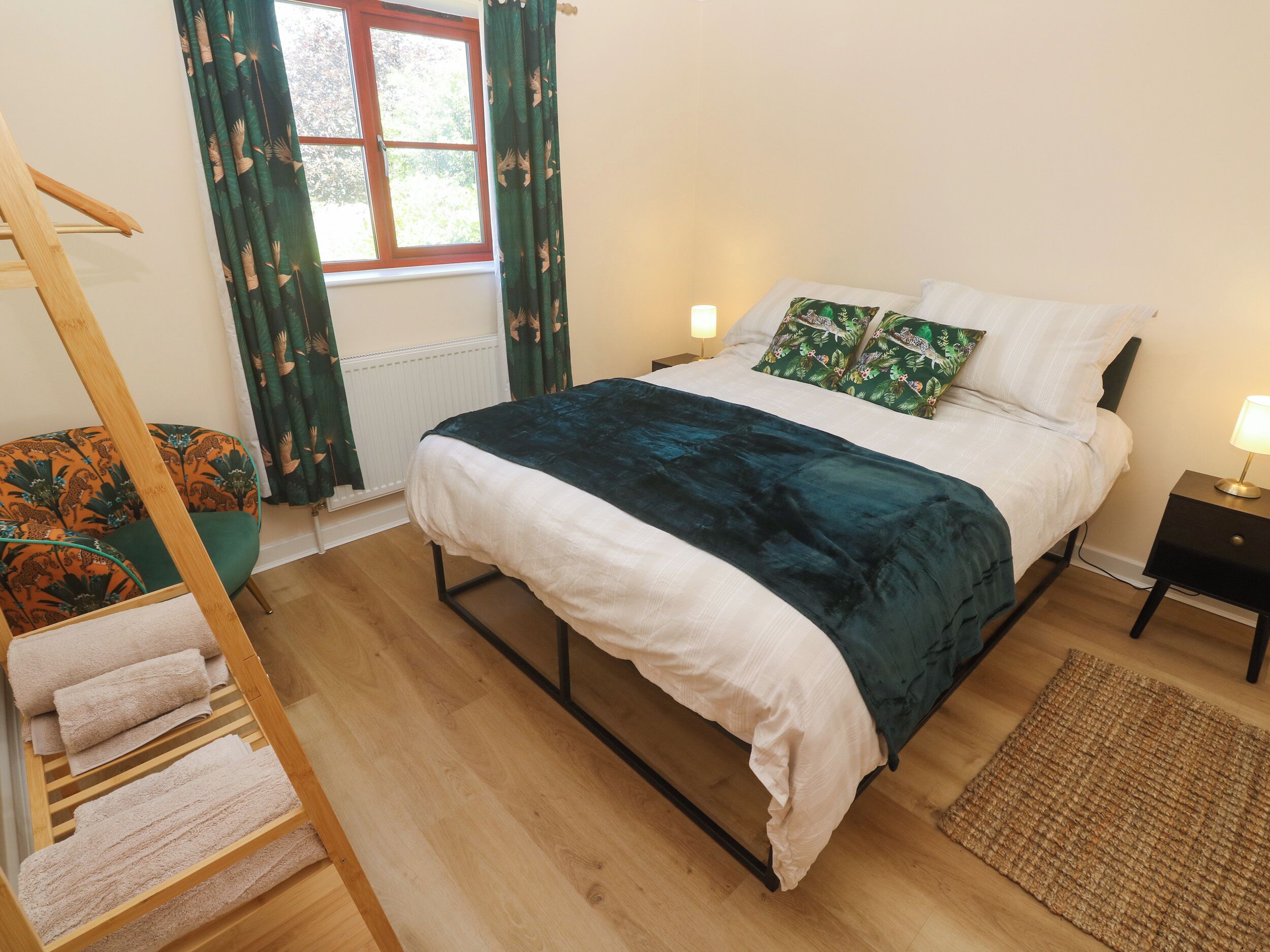 2 bedrooms, WiFi (free), individually decorated, individually furnished