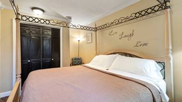 2 bedrooms, desk, iron/ironing board, travel cot