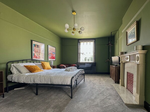 Superior Room, 1 King Bed