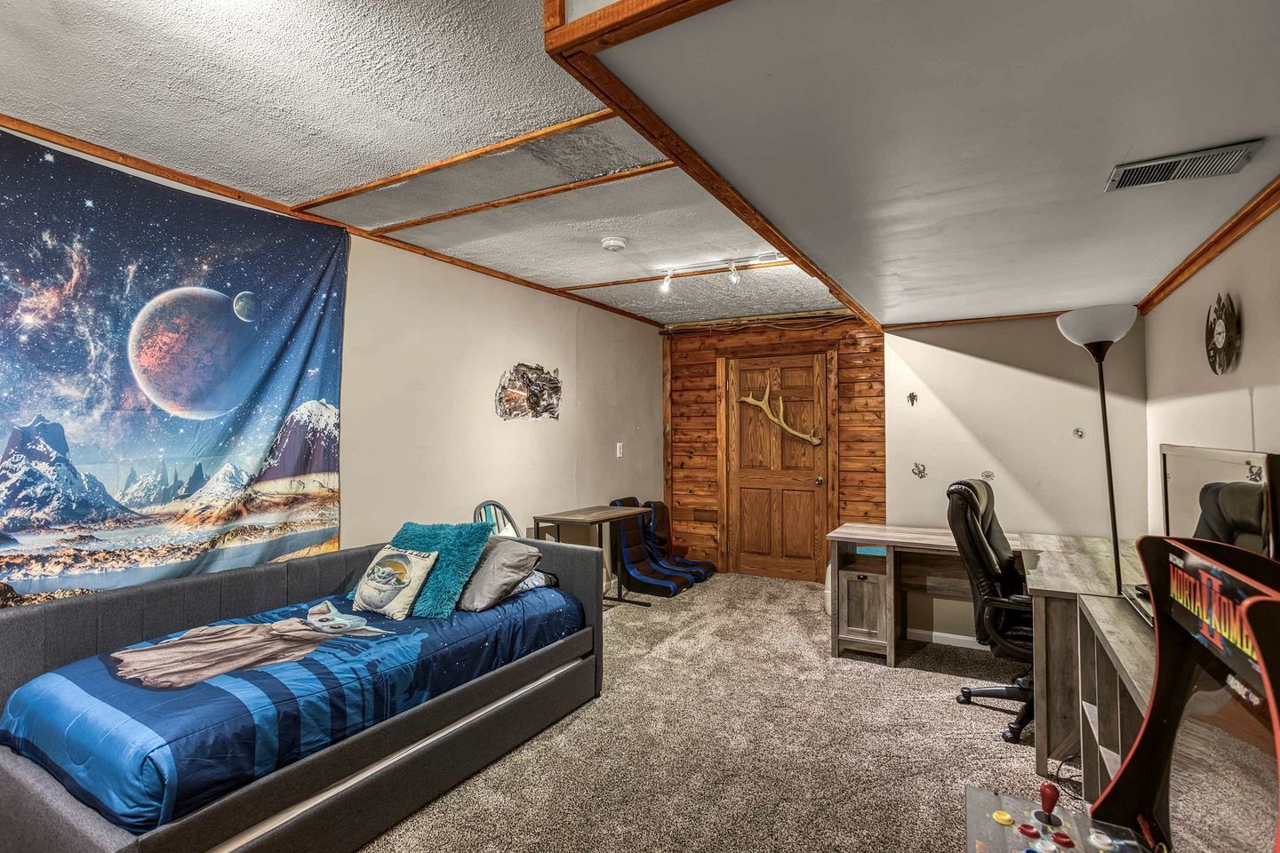 6 bedrooms, WiFi