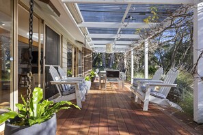 Outdoor dining - Moonah Sands with Cottage (Rye)