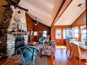 Living area - Picturesque Waterfront Cottage with Waterfall Views, Fireplace & Deck, Near Acadia National Park in Gouldsboro, Maine (Gouldsboro)