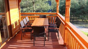 House, Balcony, Garden View | Outdoor dining