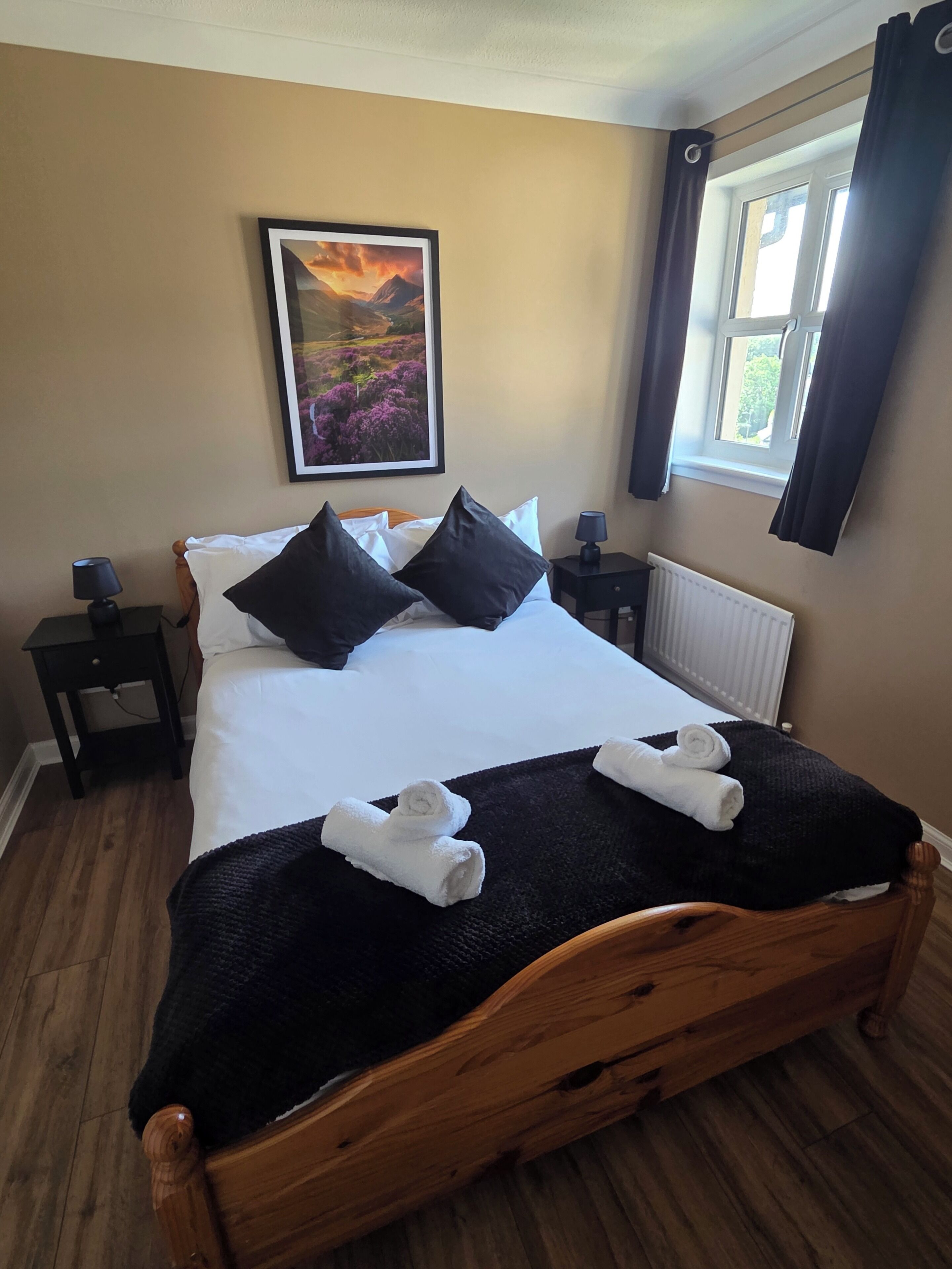 2 bedrooms, iron/ironing board, WiFi (free), bed sheets