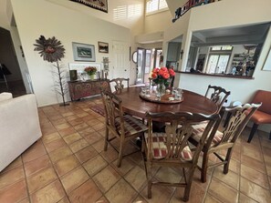 Dining - Ventana Canyon Golf and Racquet Club 2-bedroom townhome (Tucson)