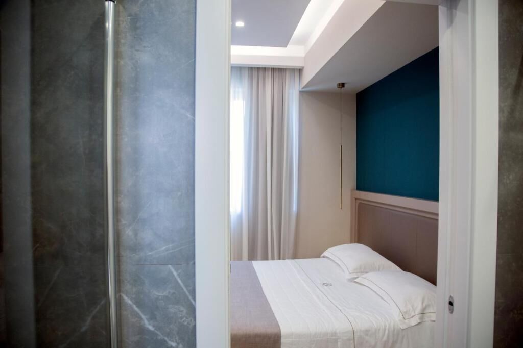 Standard-Doppelzimmer, Balkon, Hügelblick
