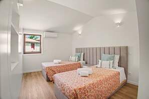 2 bedrooms, WiFi, bed sheets - 2-Bedroom Holiday Home 'AL Fonte De S. Tiago' with Mountain View, Wi-Fi & Air Conditioning (Fafião)