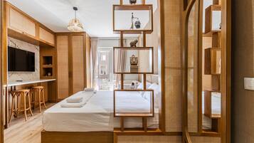 1 bedroom, iron/ironing board, internet