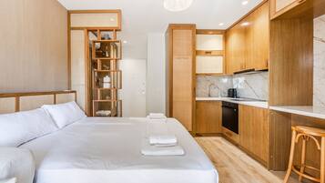 1 bedroom, iron/ironing board, internet