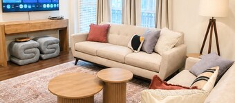 North Star Condo • Walk to Stadiums • Pool • Gym • Welcome to T-Town