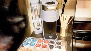 Kaffee und/oder Kaffeemaschine