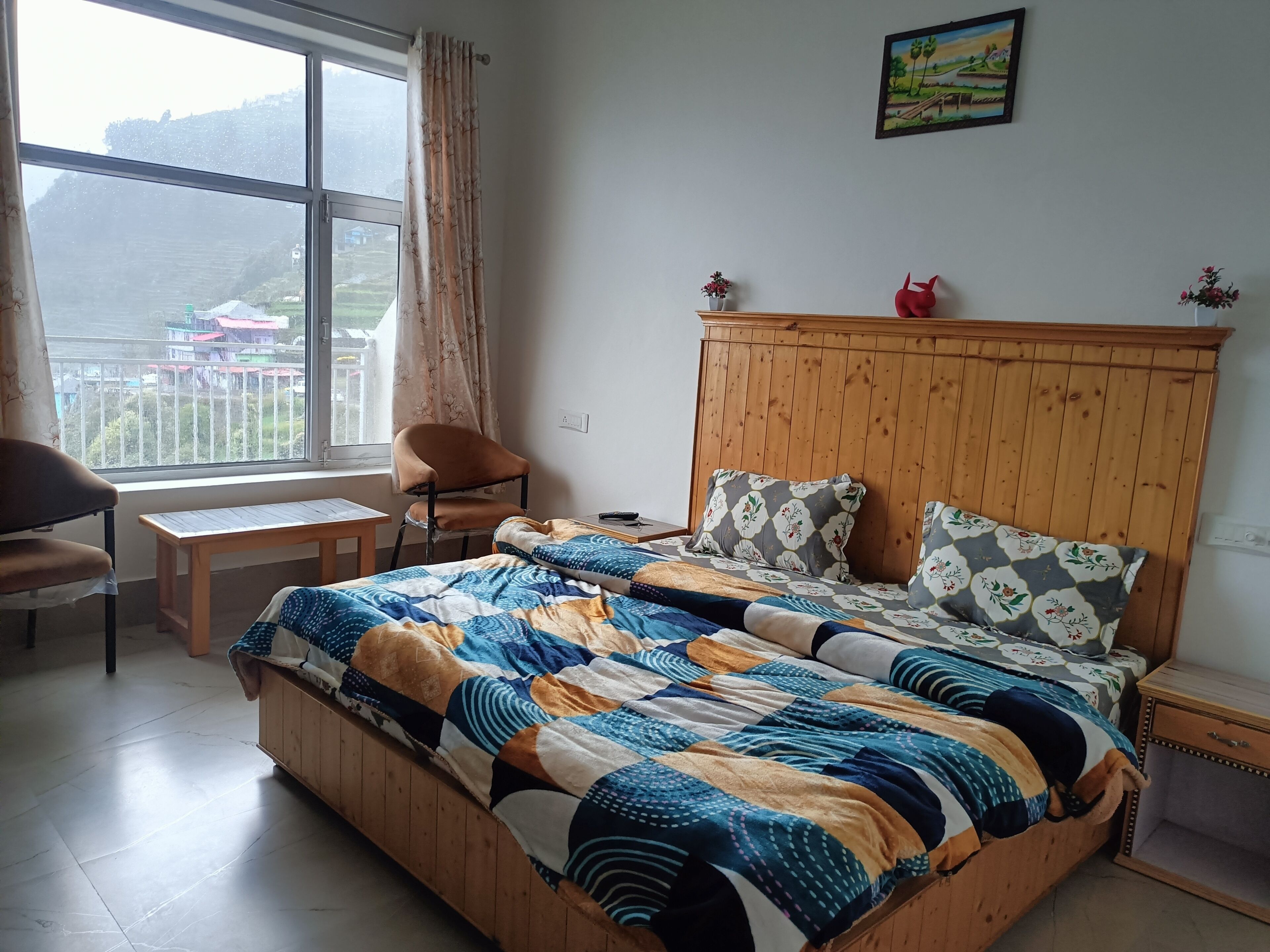 Deluxe Double Room, Balcony, Hill View | Soundproofing, WiFi (free)