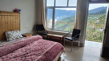 Deluxe Double Room, Balcony, Hill View