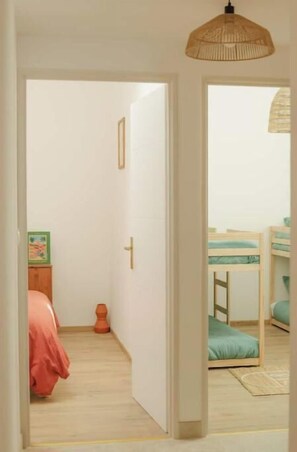 Unclassified image, 4 of 21, button - Modern "Maison des Embruns" 300 meters from the beach (Gruissan)