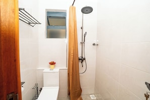 Bathroom - Tranquil 2-bedroom apartment in welcoming Nairobi neighborhood (Nairobi)