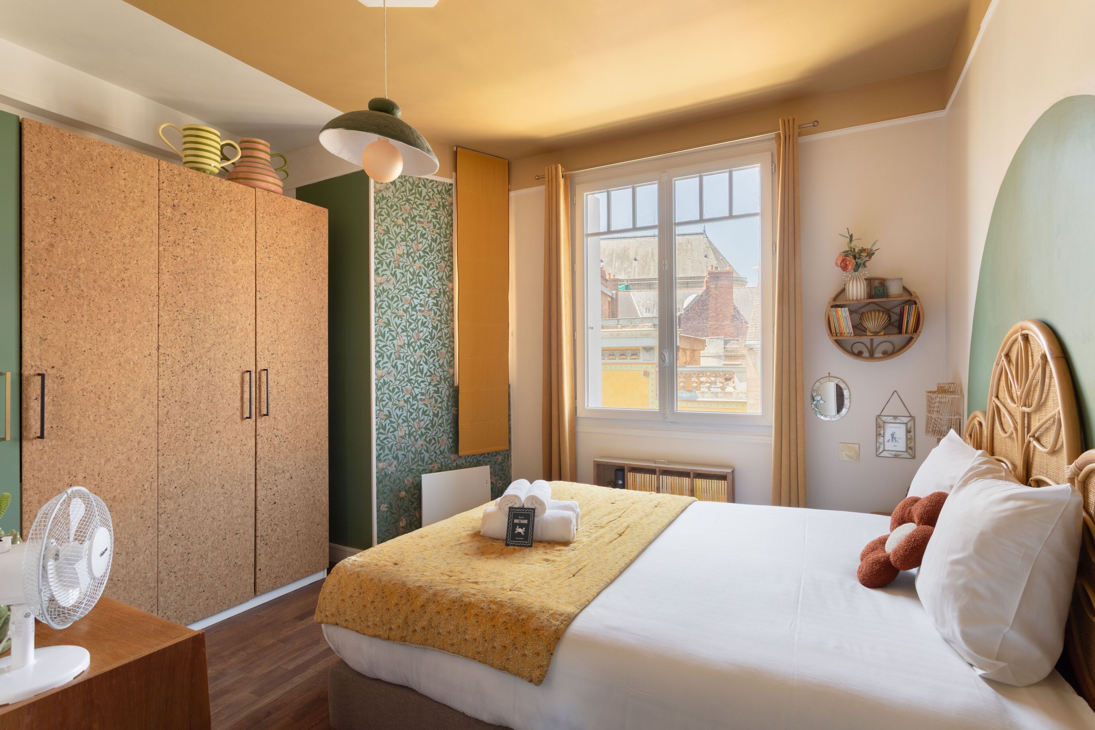 2 chambres, fer et planche à repasser, accès au Wi-Fi (inclus)