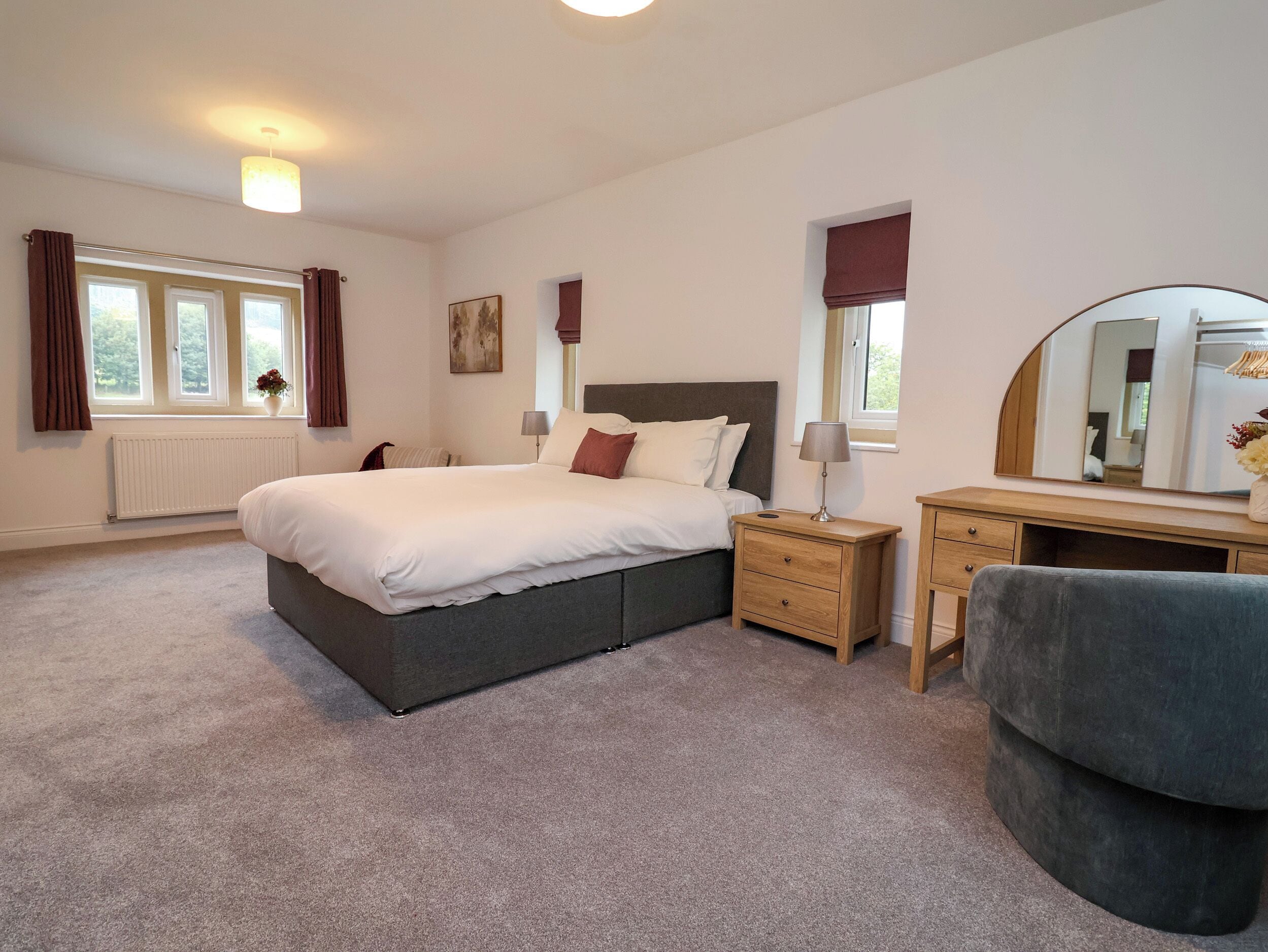Cottage | 4 bedrooms, WiFi (free), individually decorated, individually furnished