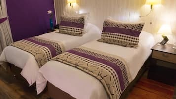 Standard Double or Twin Room | In-room safe, desk, laptop workspace, iron/ironing board (on request)