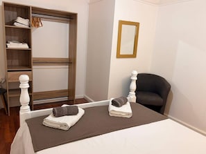 Room - Vrbo Property (Deshaies)