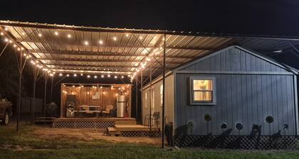 The Sassy KaKtus Tiny Home, Near Lake & Marina