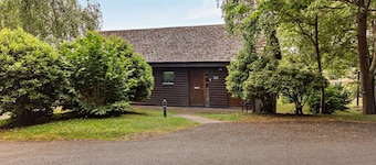 Host & Stay | Hornbeam Lodge