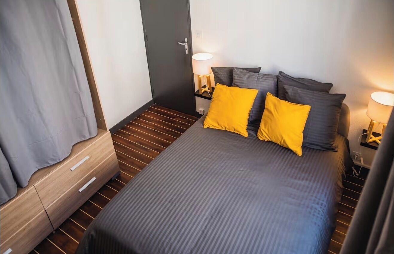 1 bedroom, iron/ironing board, WiFi, bed sheets