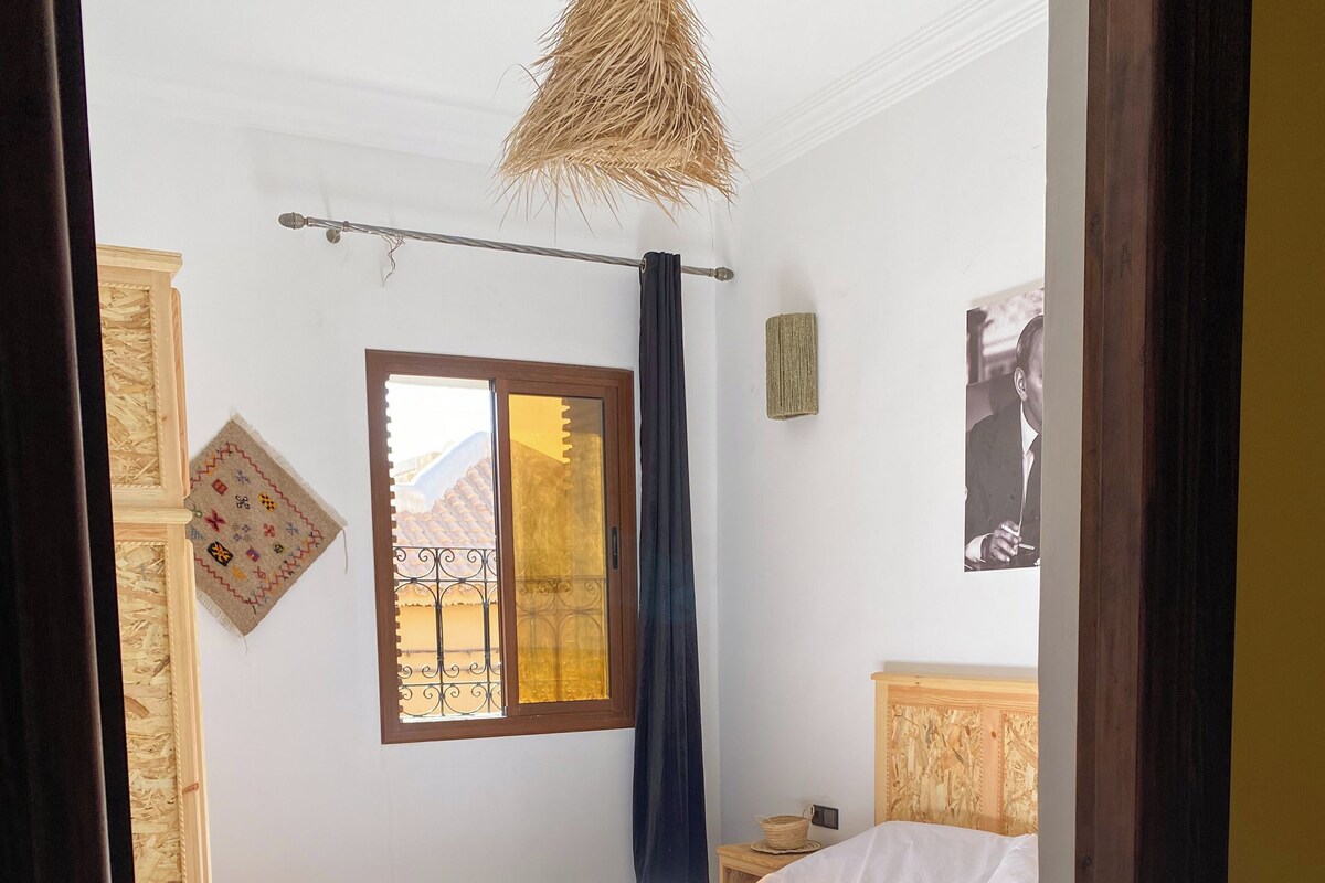 Double Room | Desk, laptop workspace, WiFi (free)