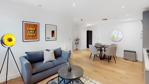 Interior - DA1 - Modern & Comfy 1-Bed Boutique Apartment (Greater London)