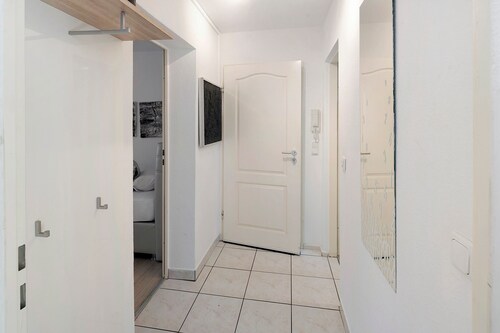 Apartment 'Holiday and Trade Fair Accommodation' with Balcony and Wi-Fi
