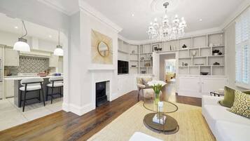 TV, fireplace, offices