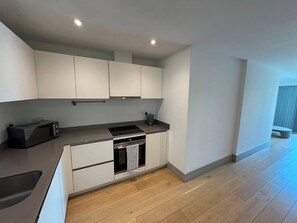 Private kitchen - The Zenith Residence - 2 Bedroom (London)
