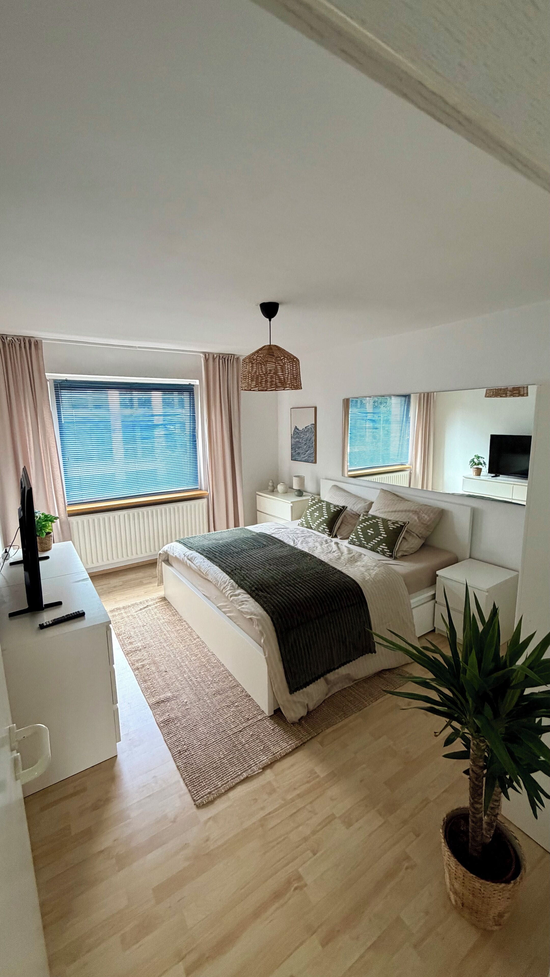 1 bedroom, iron/ironing board, WiFi, bed sheets