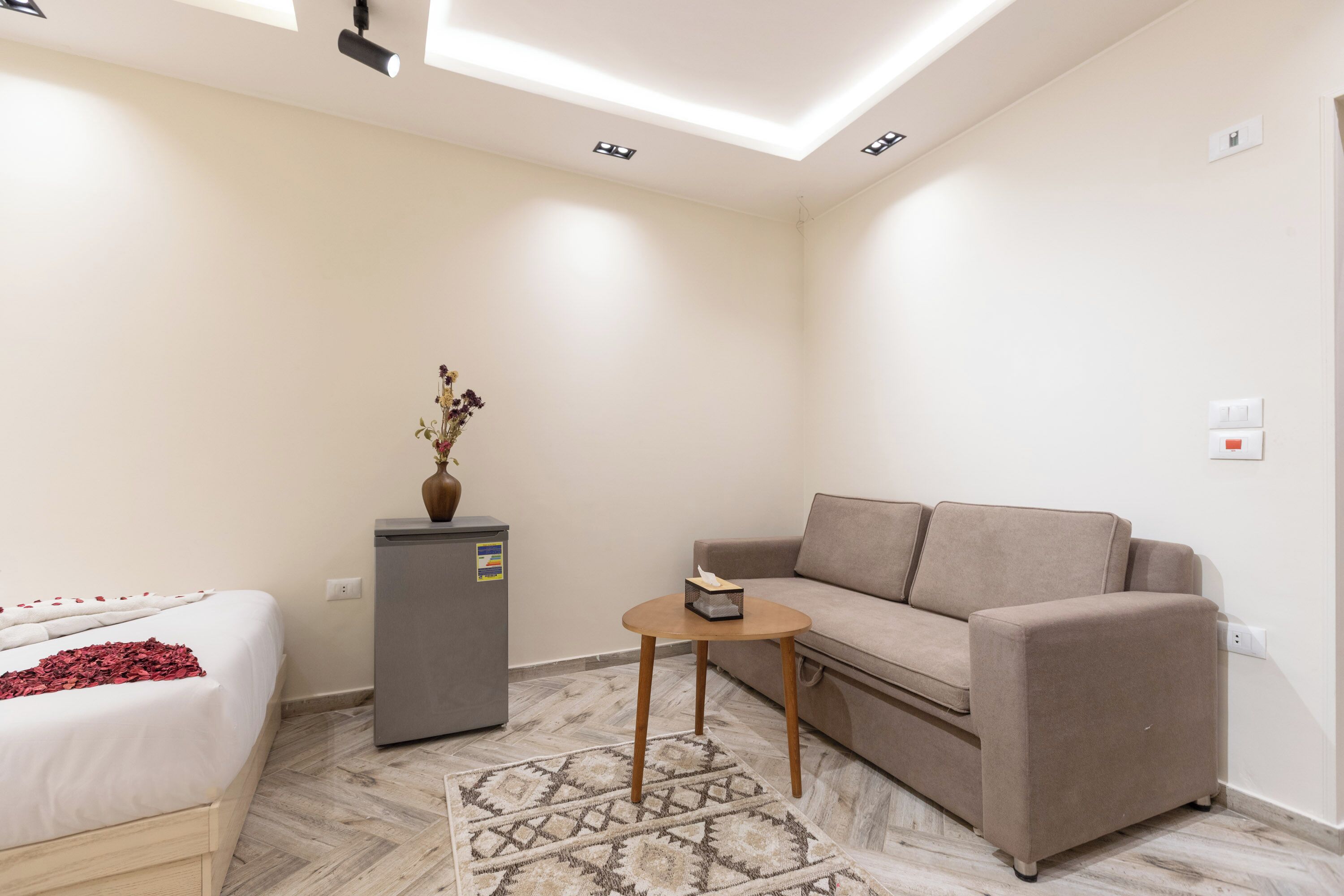 Superior Twin Room, Private Bathroom | Minibar