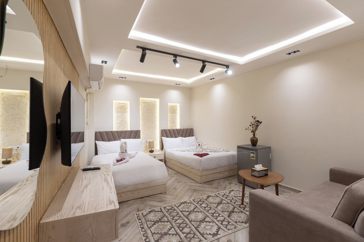 Superior Twin Room, Private Bathroom | Egyptian cotton sheets, premium bedding, pillowtop beds, soundproofing