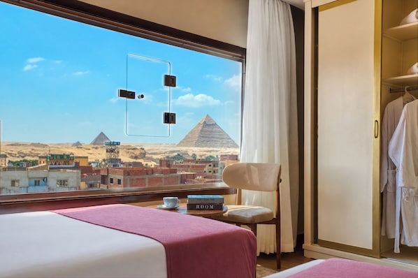 Luxury Triple Room, Mountain View | Mountain view - Premium Pyramids Palace INN (Giza)